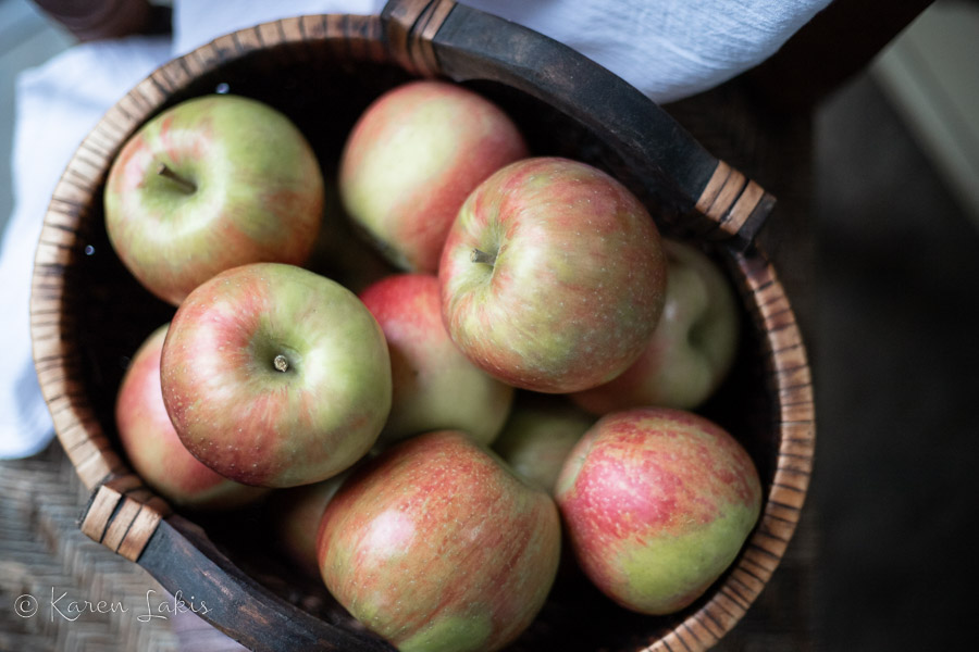 basket of apples